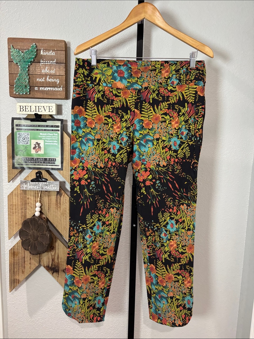Soft Surroundings Black Floral pants with Teal & Orange  17w 10r 25L